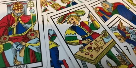 Consulta de Tarot Online Amor y Trabajo con los Arcanos Mayores
