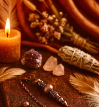 Ritual mágico, esoterismo, magia, velas, ocultismo, altar