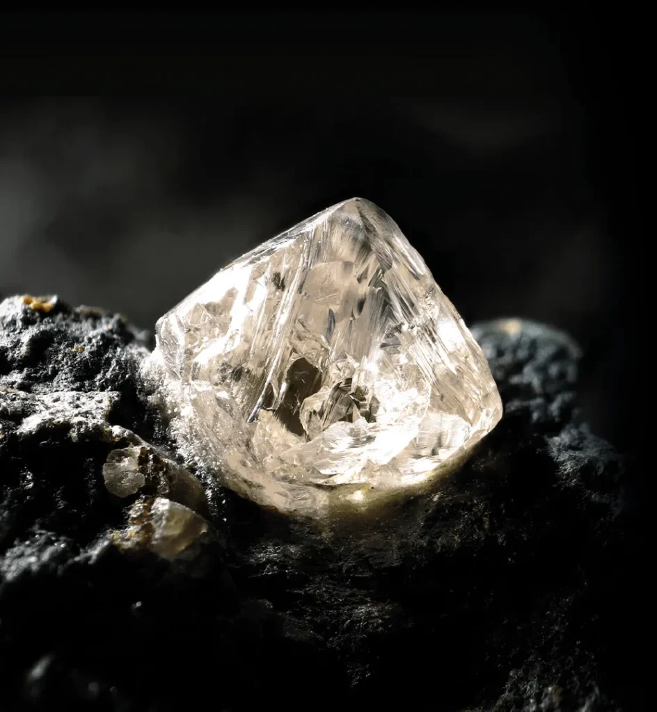 Minerales energéticos, piedras preciosas, gemas, protección, amuletos, talismanes