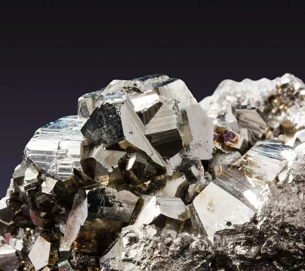 Minerales energéticos, piedras preciosas, gemas, protección, amuletos, talismanes, Pirita.