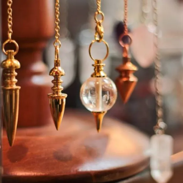 Péndulo de adivinación, radiestesia, preguntas y respuestas